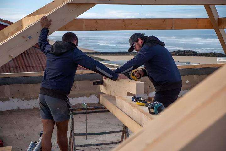 Nous respectons vos exigences et votre budget en matière de rénovation de bâtiment à Soustons.